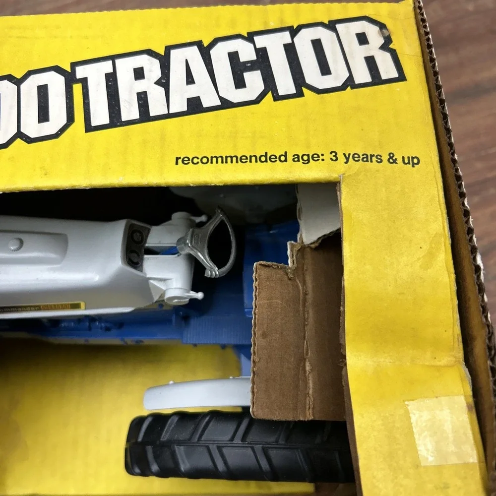 1965 Hubley Gabriel 1:12 Ford Commander 6000 Blue White Farm Tractor, Yellow Box